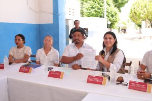 Instalación del Comité de Aliados por la Educación en Mayapán.